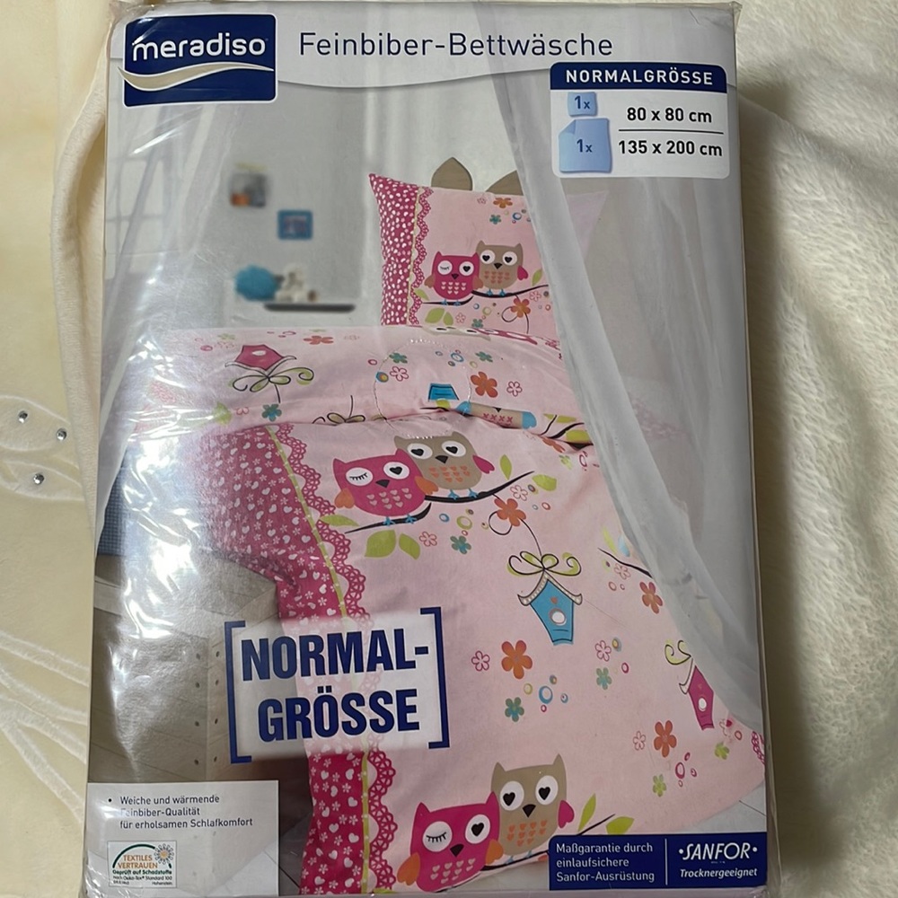 Brand new kids girls bed set